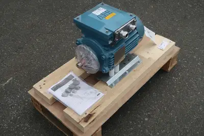 NEW ABB M3KP 90SLA 4