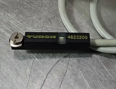 Turck BR-INT-AR7X-0.3M-RS4T W/MTG Screw Proximity Sensor. Loc5E-18