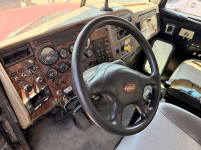 Used 2005 PETERBILT 335 4X2 Rolloff Trucks Indiana US | Miedema Asset Management Group #1436988