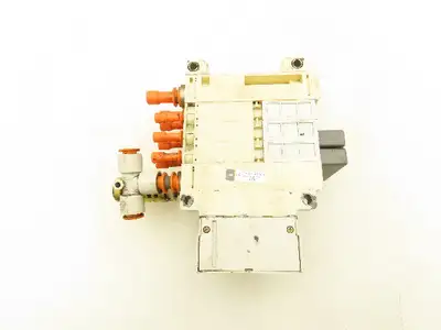 SMC VQC2100N-5 Pneumatic 3-Station Manifold 5/2 Solenoid Valves 24VDC
