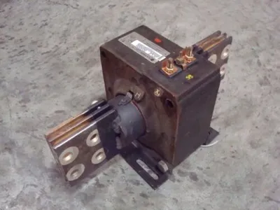 General Electric JCL-0 750X028017 Current Transformer Ratio 3000:5 Amp Used