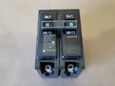 Used CUTLER-HAMMER BR215 Switchgears British Columbia CA | Lenmark #294494