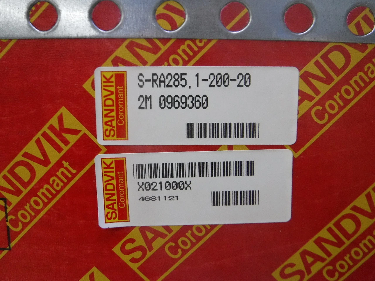 Sandvik 200mm Indexable Facemill 63mm Arbor RA285.1-200-20 (LOC818B)
