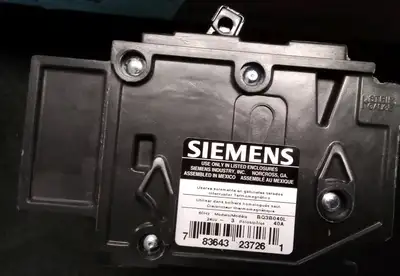 Used Siemens BQ3B040L Circuit Breakers US | Infinity wholesale & Supply LLC #1305704