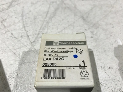 NEW TELEMECANIQUE LA4 DA2G