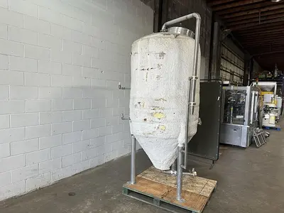 Yeast Tank