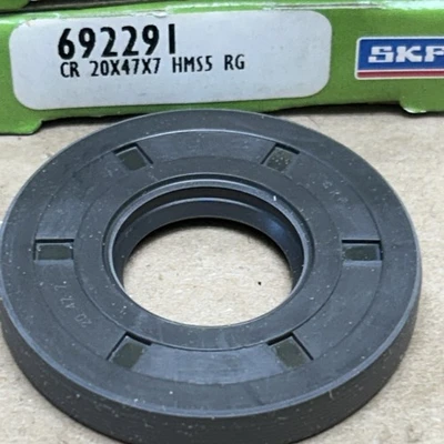 Genuine SKF Oil Seals  (7)692291 (4) 692363 NIB Fast Shipping! + Warranty