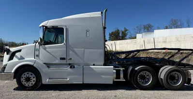 Used 2014 VOLVO VNL Tractors & Trailers Kentucky US | Proxy Equipment #1663483