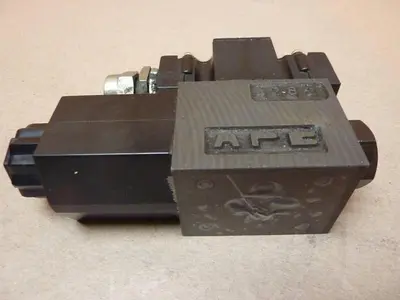 USED YUKEN T-S-DSG-01-2B2-D24-50