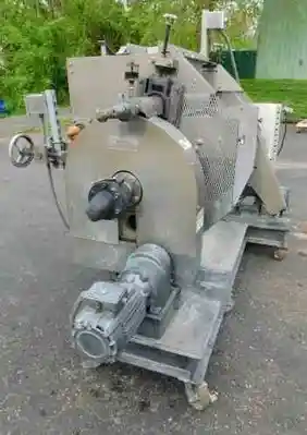 USED BUFLOVAK FLAKER