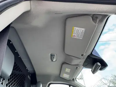 Used 2017 VERSALIFT VANTEL29NE-01 Bucket (boom) trucks Florida US | Truck and Van Outlet #1509195