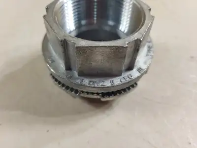 NEW THOMAS & BETTS H150GR-C