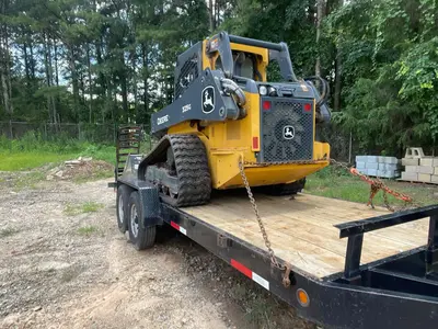 USED 2023 Deere 325G