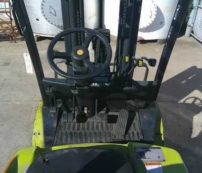 SPC9261  Forklift 4200 lbs. Clark propane forklift model C25L, pneumatic tires, 189" lift height