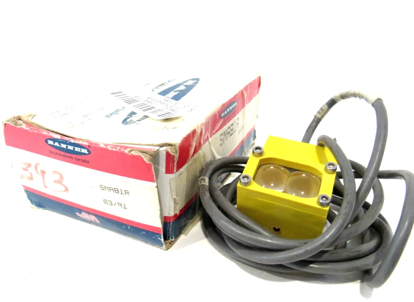 USED BANNER ENGINEERING SMA81R PHOTOELECTRIC RECEIVER
