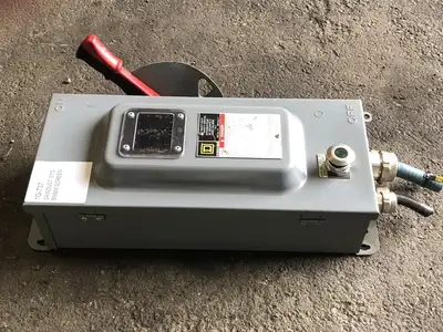 USED SQUARE D CHU3613AWKPB