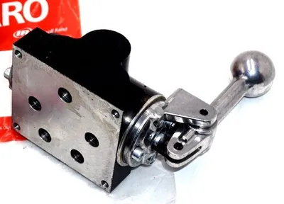 NEW ARO K334LS MANUAL AIR CONTROL VALVE