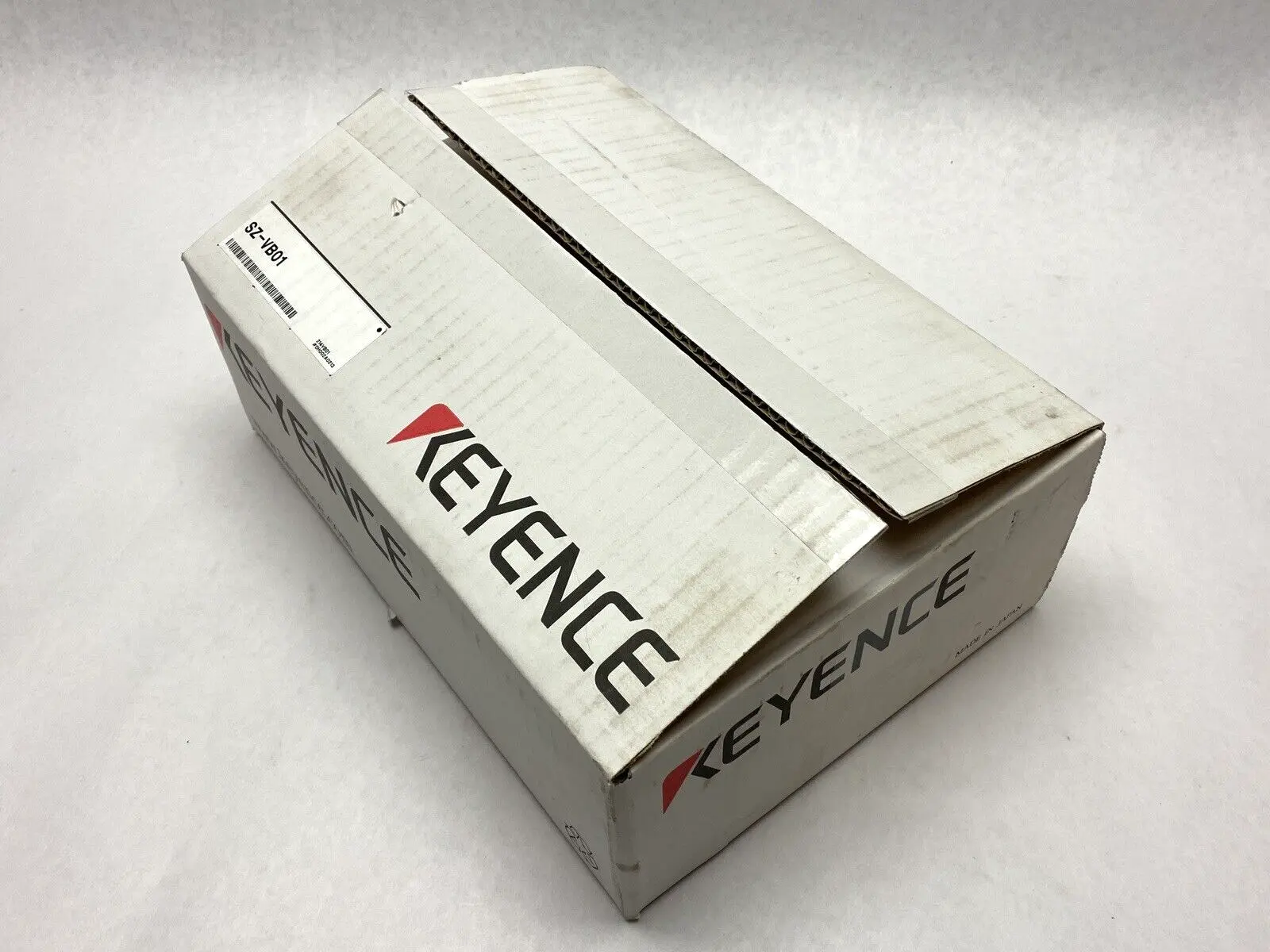 NEW KEYENCE SZ-VB01