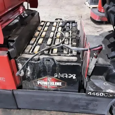 USED 2019 RAYMOND 4460C30