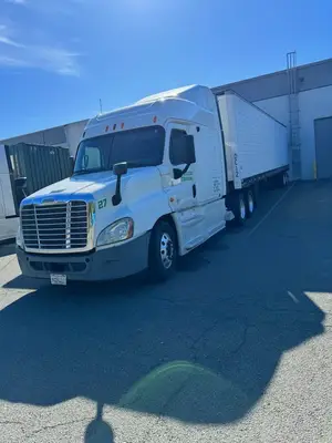 USED 2013 FREIGHTLINER CASCADIA 125