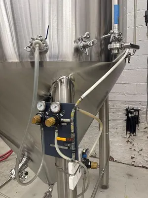 USED GLACIER TANKS 30 FV