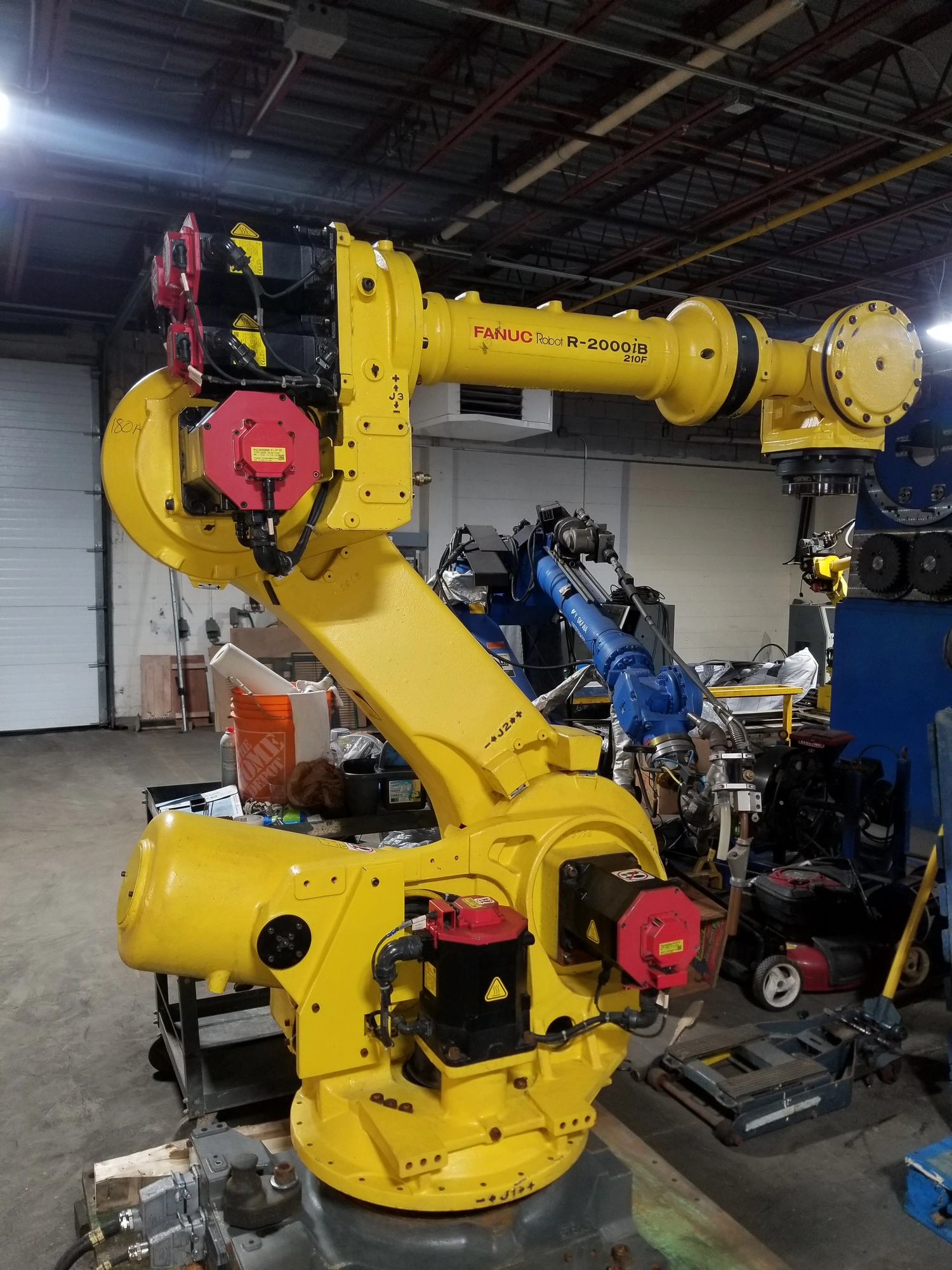 USED 2013 FANUC R20000iB/210F R30iB