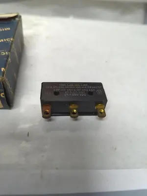 New | in-Stock HONEYWELL BA-2T708-P7 Miscellaneous Equipment (Electrical & Power) | Surplus Asset Holdings #1193893