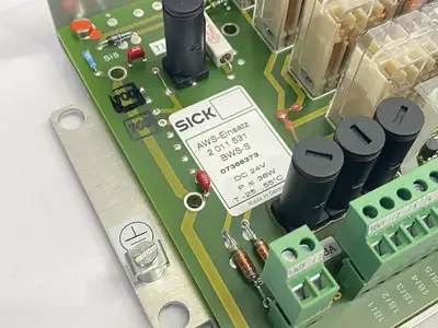 USED SICK LIGHT CURTAIN RELAY MODULE 1009185