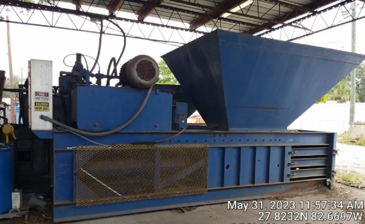 TWO (2) 75HP International Balers Light Ferrous/Non Ferrous
