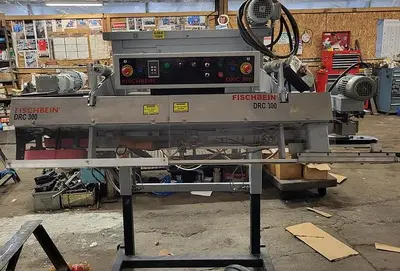 Fischbein DRC-300 dual roll close with hot melt