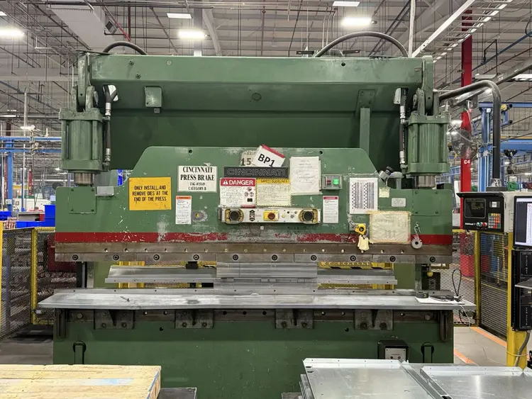 Used 1990 CINCINNATI 135 CB Press Brakes Illinois US | Revelation Machinery #471033