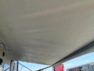 USED 2018 WHITE HAWK 23MRB
