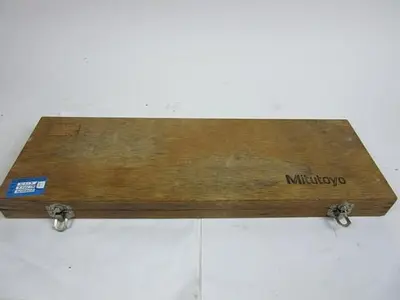 2 Mitutoyo Dial Indicator micrometer