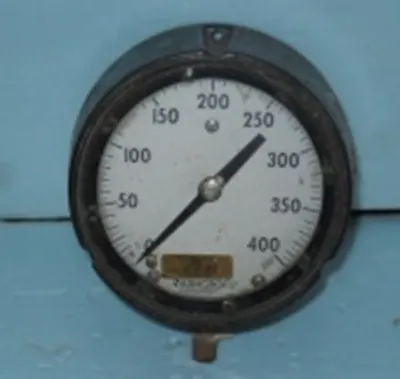 QTY. 1. ASHCROFT DURAGAUGE 0-400PSI. ....