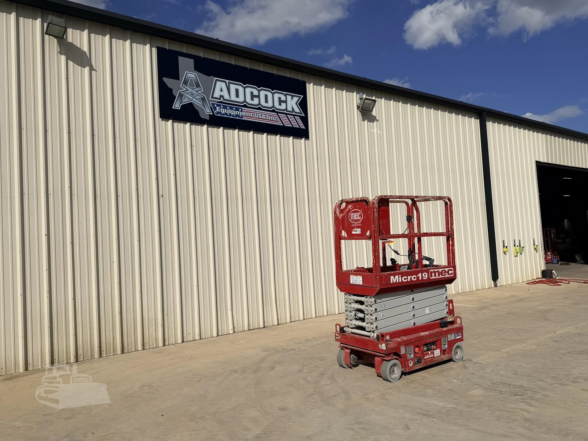 Used 2018 MEC MICRO 19 Scissor Lifters Texas US | Adcock Equipment USA #1545493