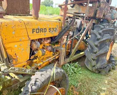 Used FORD 532 TRACTOR Utility Tractors Pennsylvania US | East West Machinery & Drilling #1417845