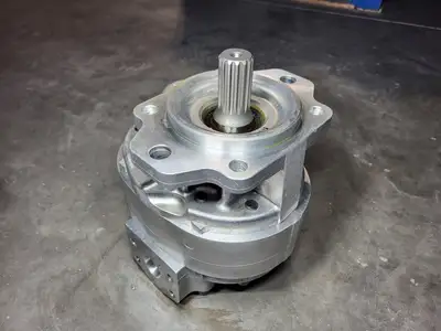 NEW KOMATSU 705-22-44020