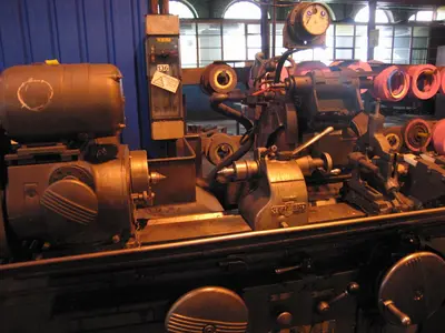 USED CINCINNATI GRINDER Ø 310 X 1250 MM
