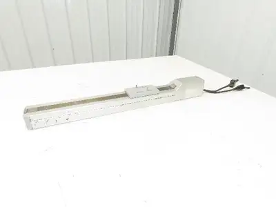 IAI Robo Cylinder Linear Screw Actuator 8mm Lead 400mm Stroke 24VDC