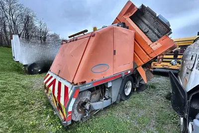 Used 2002 GMC T1500 Street Sweeper Pennsylvania US | Proxy Equipment #1385016