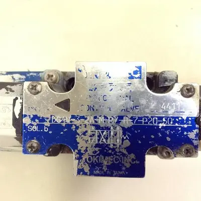 USED VICKERS DG4V32AMP7H7P2050