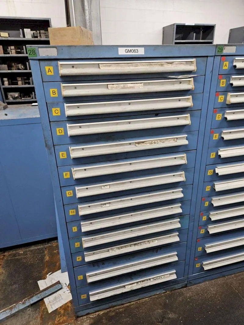 13 DRAWER x 30" x 28" x 59" HIGH LYON TOOL STORAGE CABINET: YOBRO #25395