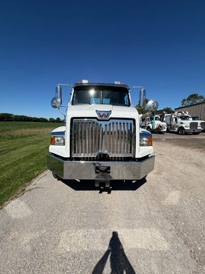 2020 Western Star 4700SB Tractors & Trailers | VacSource (3)