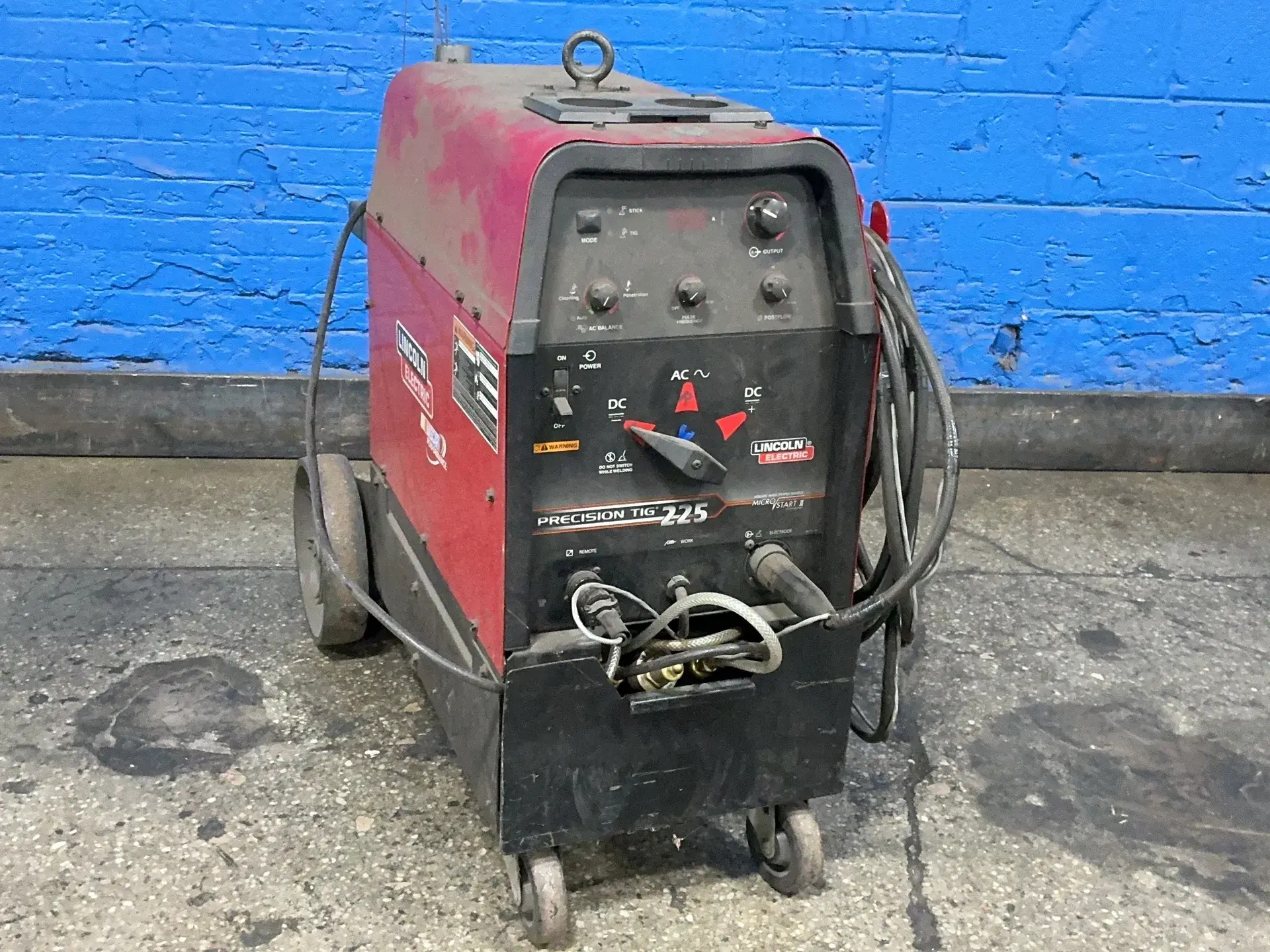 Used LINCOLN ELECTRIC PRECISION TIG 225 Tig Welders Ohio US | HGR 24 #1506588