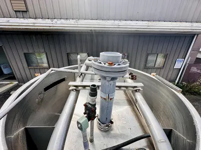 950 Gallon (IN-Operable Jacket) Stainless Steel Mixing / Holding Tanks