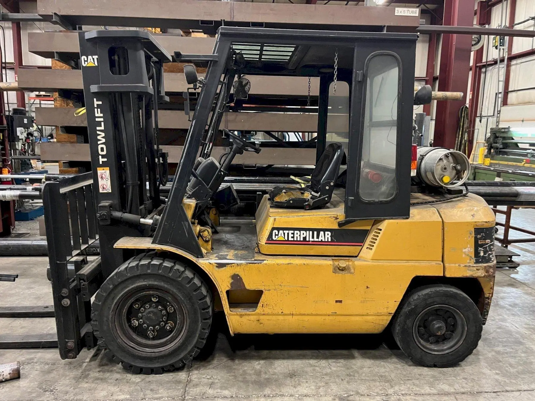USED CATERPILLAR GLP40