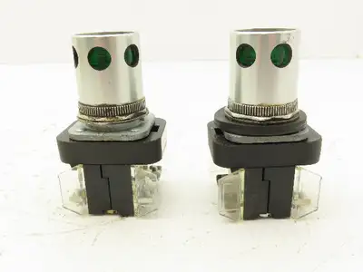 Allen Bradley 800T-QA24GD1 Green Illuminated Push Button 30mm Lot of 2