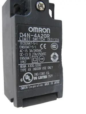 NEW OMRON D4N-4A2GR-NPT LIMIT SWITCH D4N4A2GRNPT