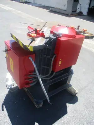 USED AMADA CS-220