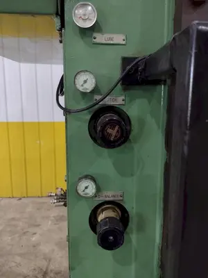 USED L&J EM275-42-24